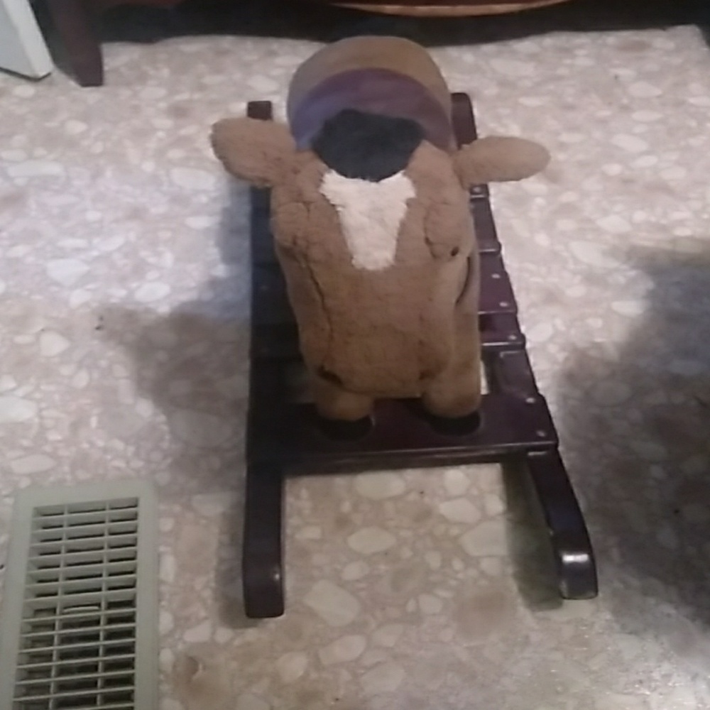 Rocking horse - Picture 2 of 2
